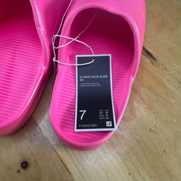 Nike Calm Slide SE Women’s Size 7 Slide FV5940 -600 Hyper Pink Hyper Rose - Picture 4 of 6